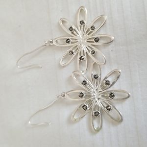 Silver CW Marcasite Daisy Earrings